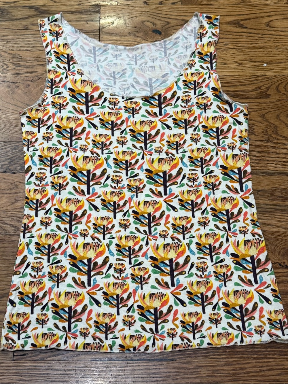 NWT. La Prestic Ouiston. Silk Udine Tank. Size Medium.